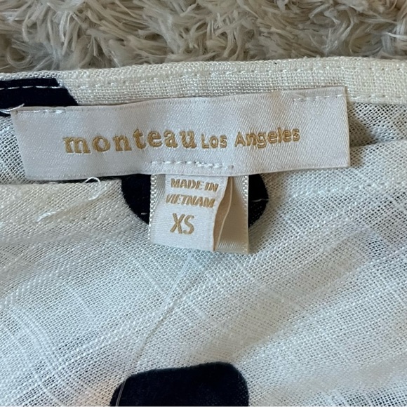 MONTEAU Sleeveless V-Neck Romper - Picture 5 of 8